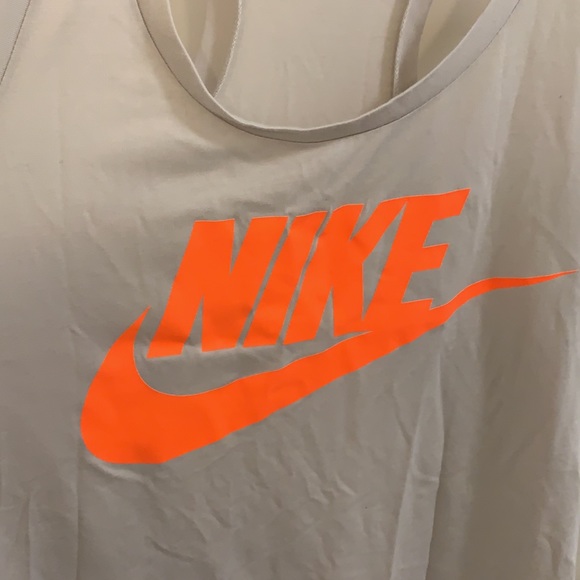 Nike Tank - Picture 3 of 3
